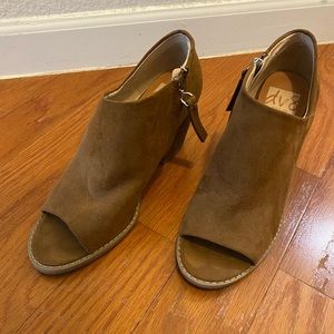 Dolce Vita heels